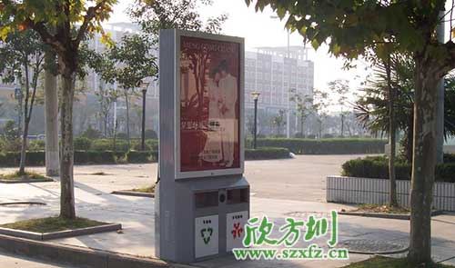   廣告垃圾箱驚艷亮相廣東汕頭街道。